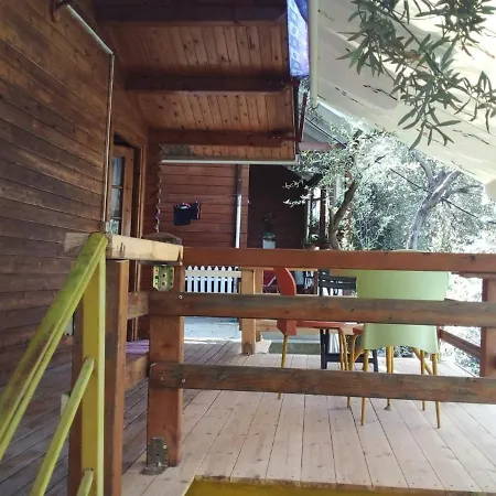 Szálloda Bungalow Di Fronte Al Mare